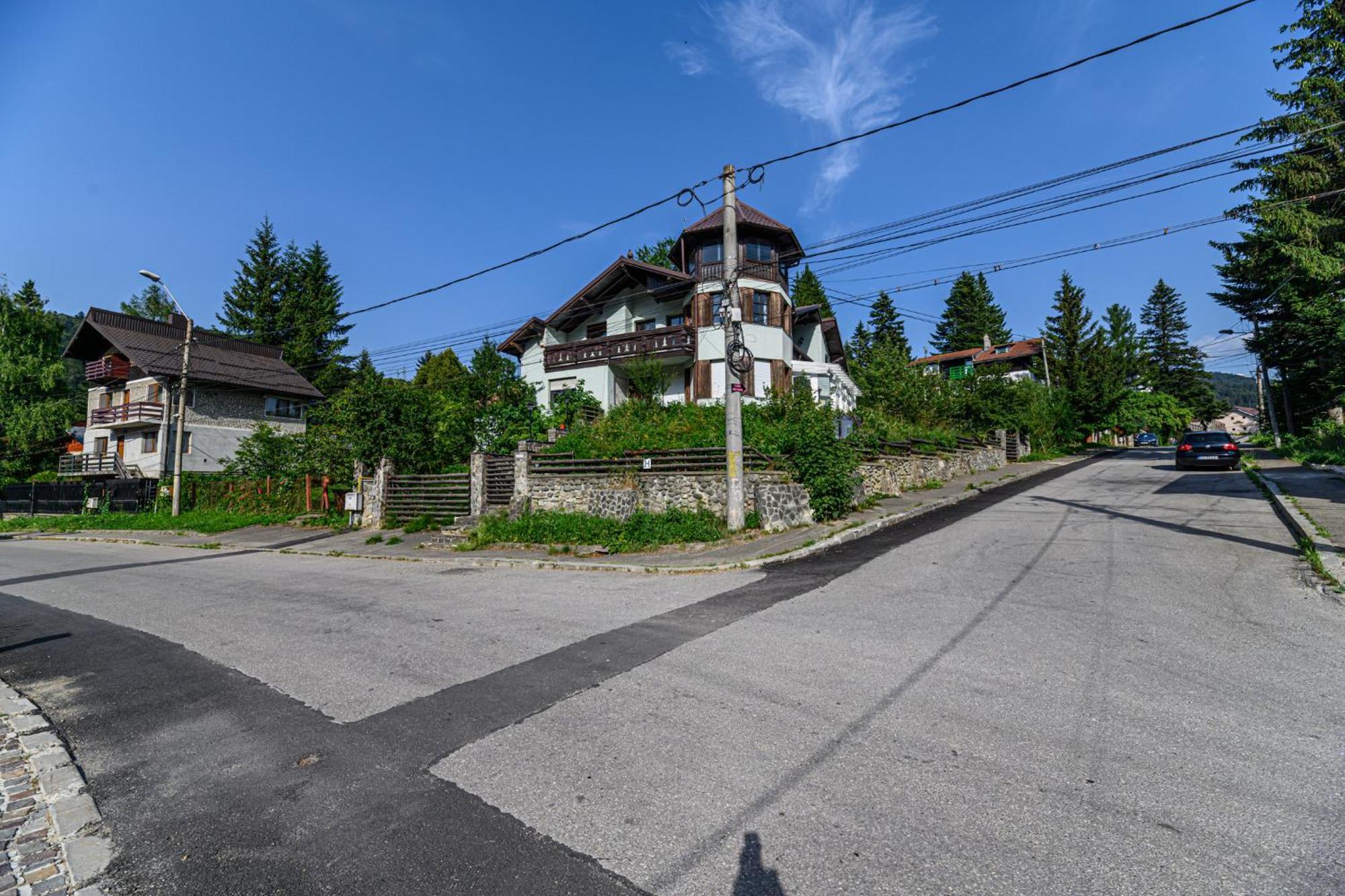 Casa Ramino Hotell Buşteni Exteriör bild