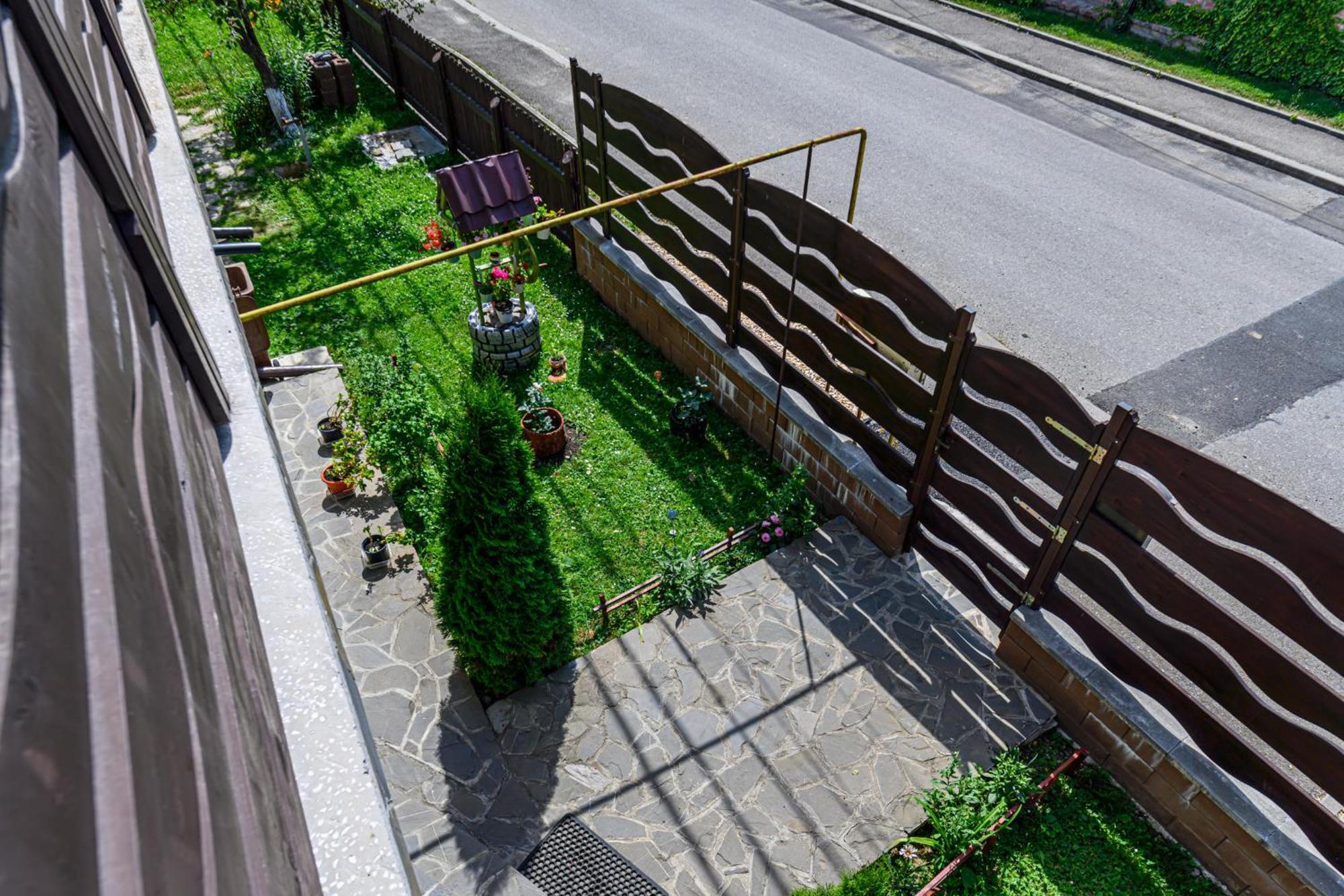 Casa Ramino Hotell Buşteni Exteriör bild