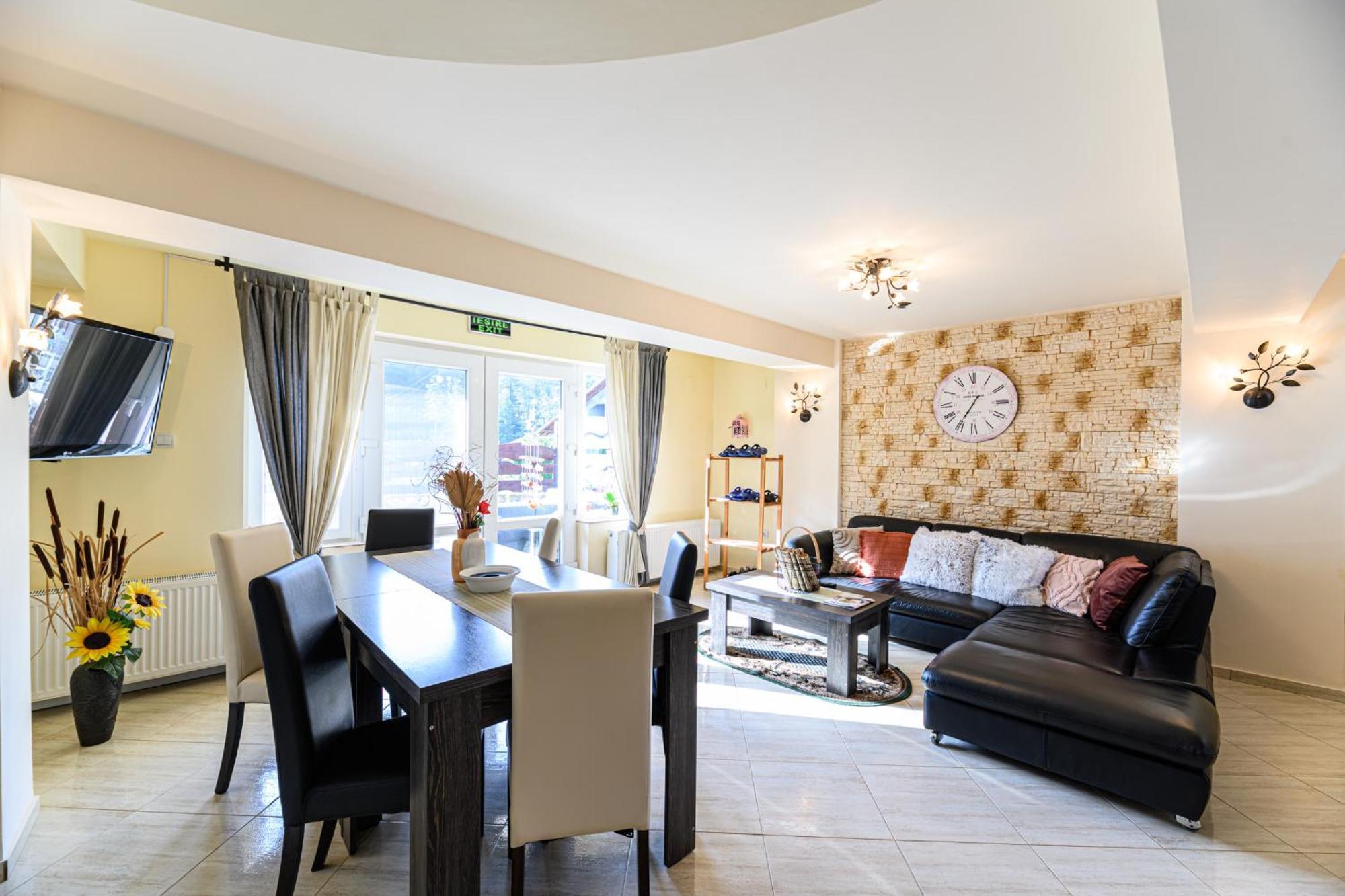 Casa Ramino Hotell Buşteni Exteriör bild