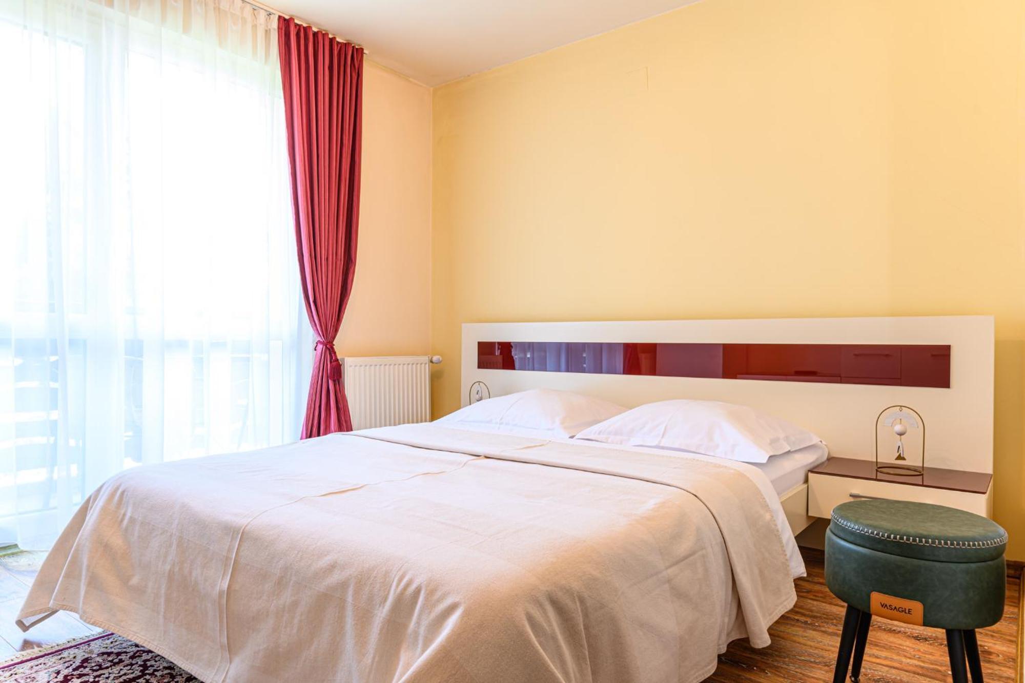 Casa Ramino Hotell Buşteni Exteriör bild