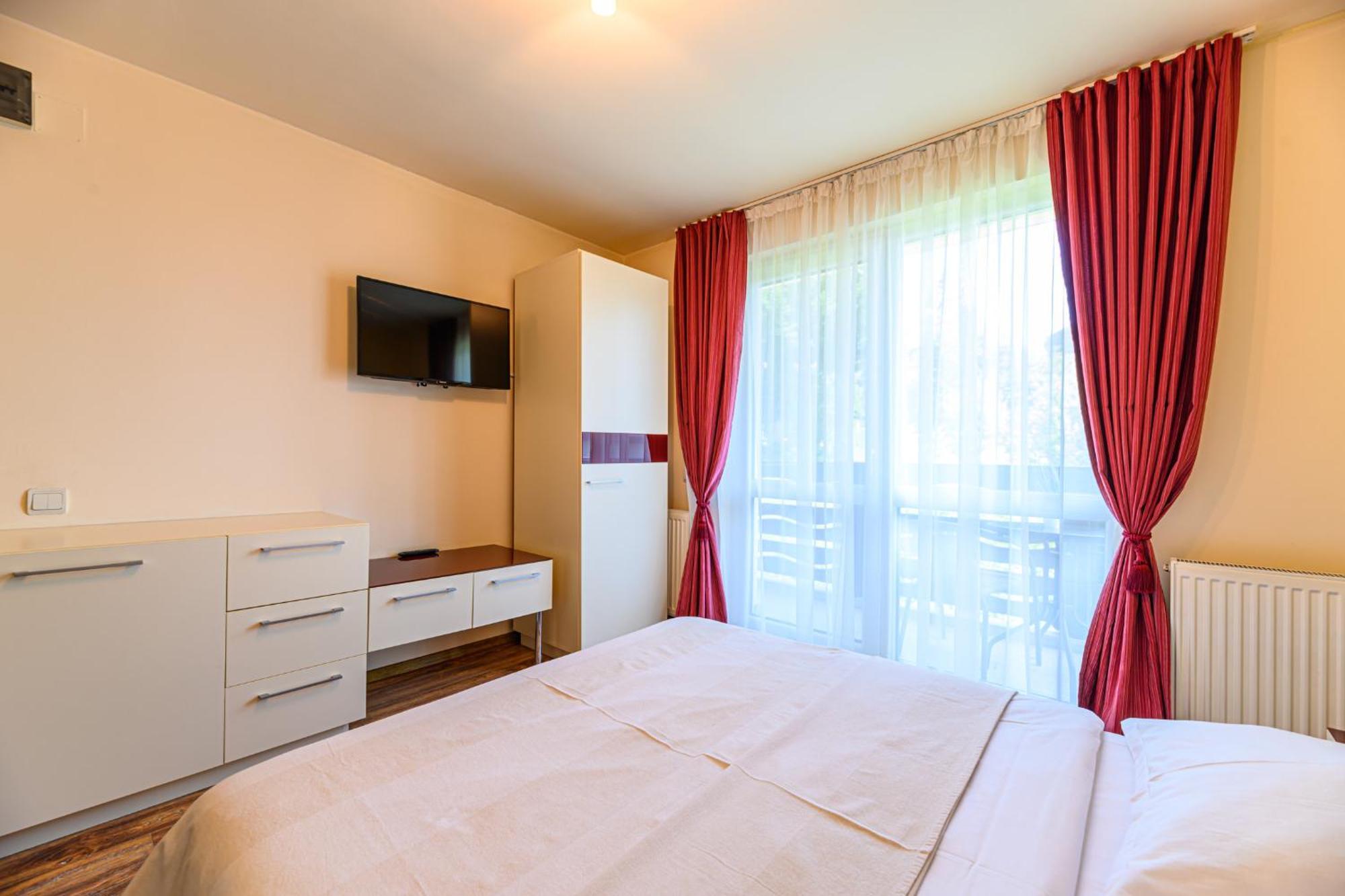 Casa Ramino Hotell Buşteni Exteriör bild
